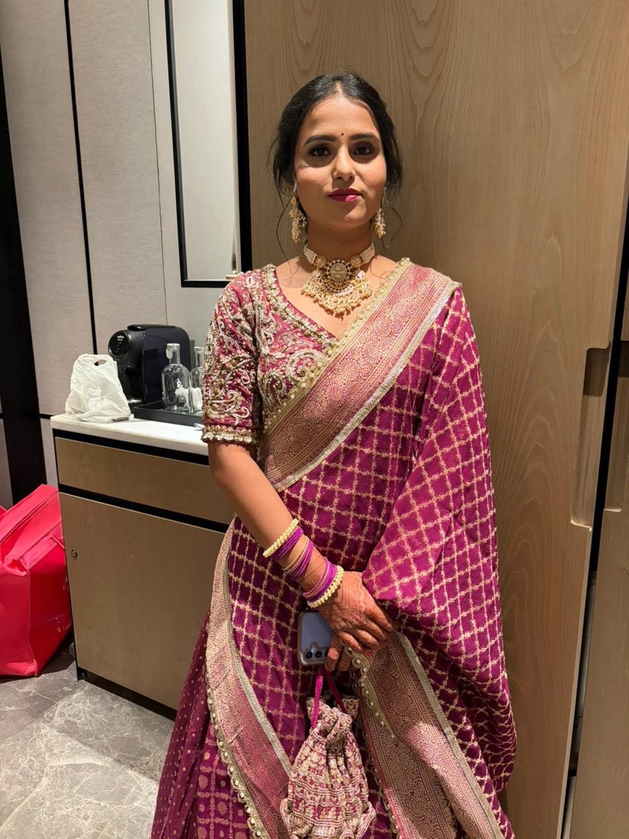 Traditional Indian bridal makeup and jewellery style reference